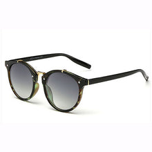 Oval Lens Sunglasses (Retro/Vintage/)